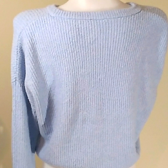 Super Soft Baby Blue Crop Sweater,Crew Neck 60% Recycled Polyester NWOT - Picture 4 of 7
